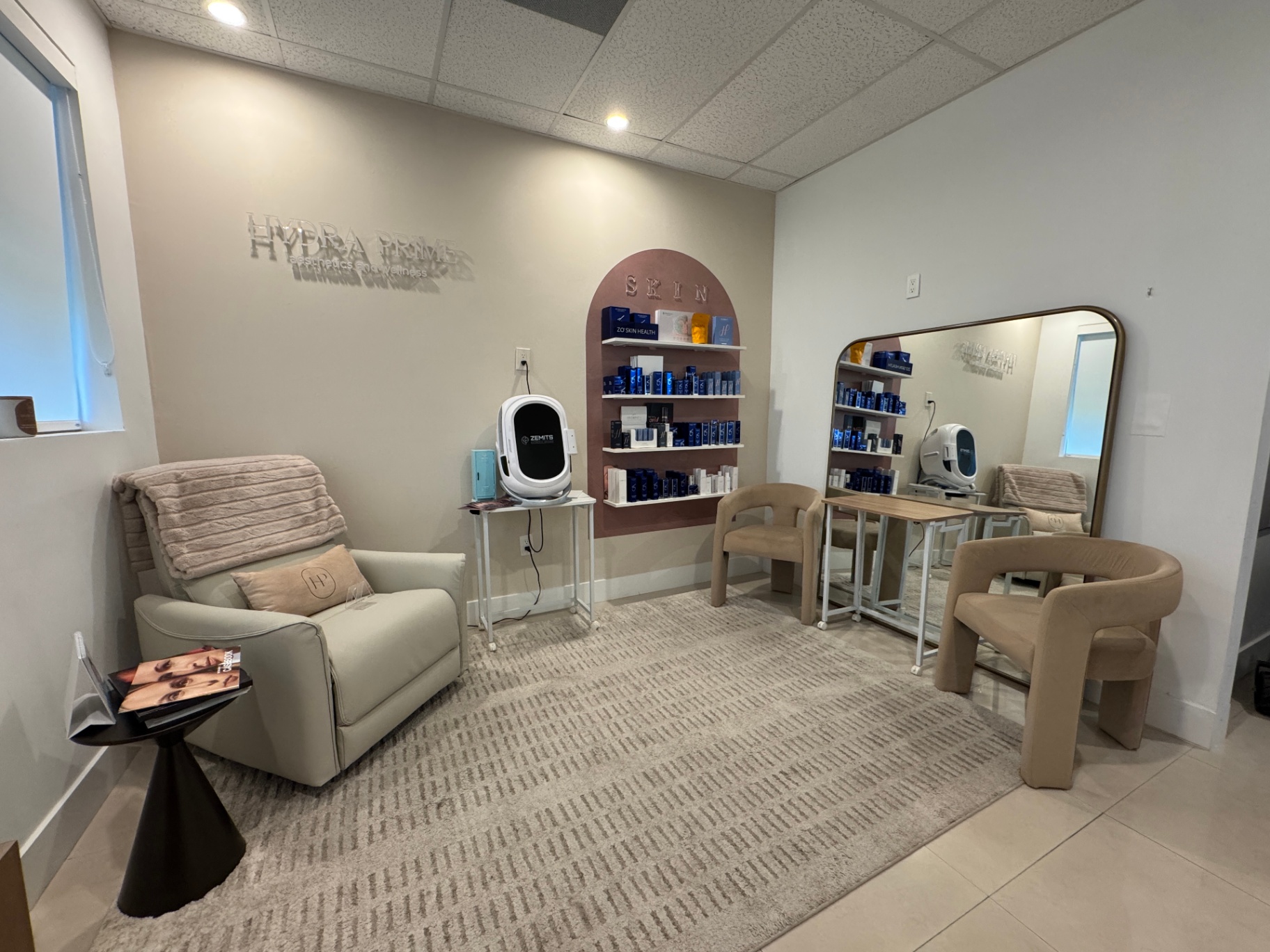 Wellness service photo or lab consultation image