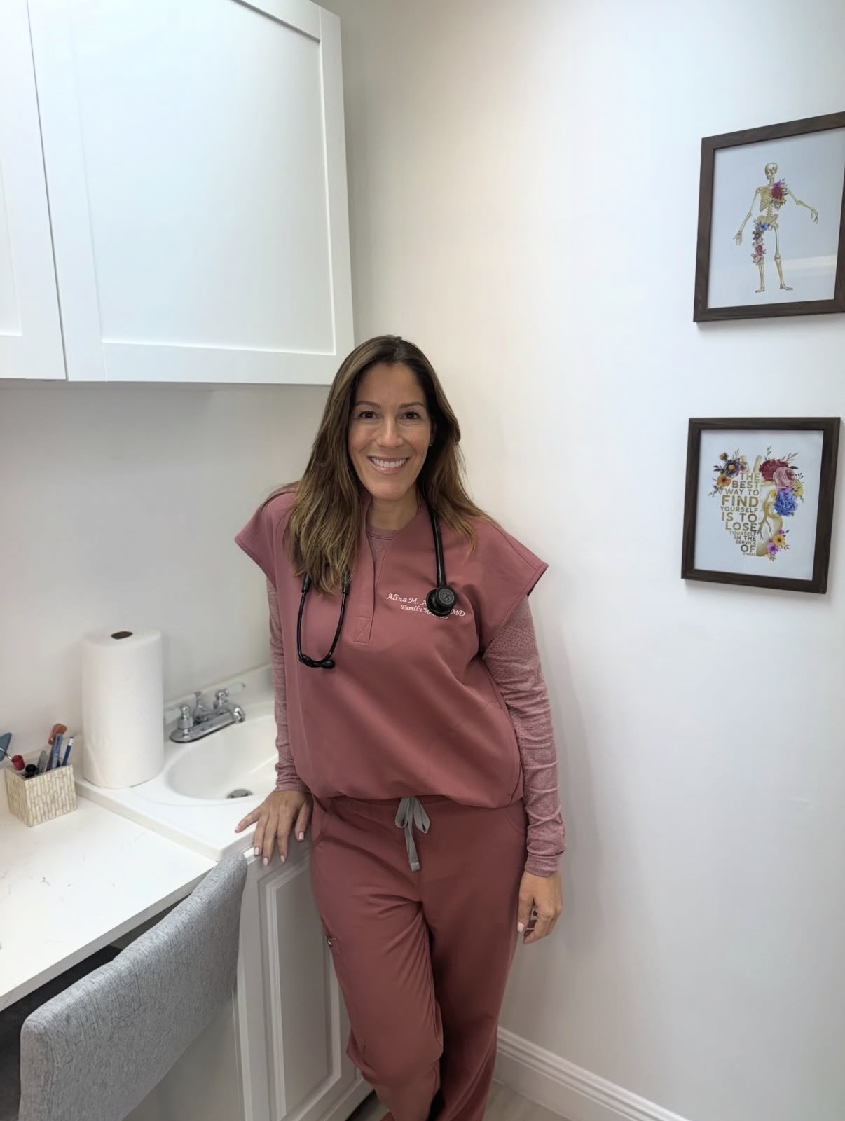 Photo of Dr. Alina Alvarez